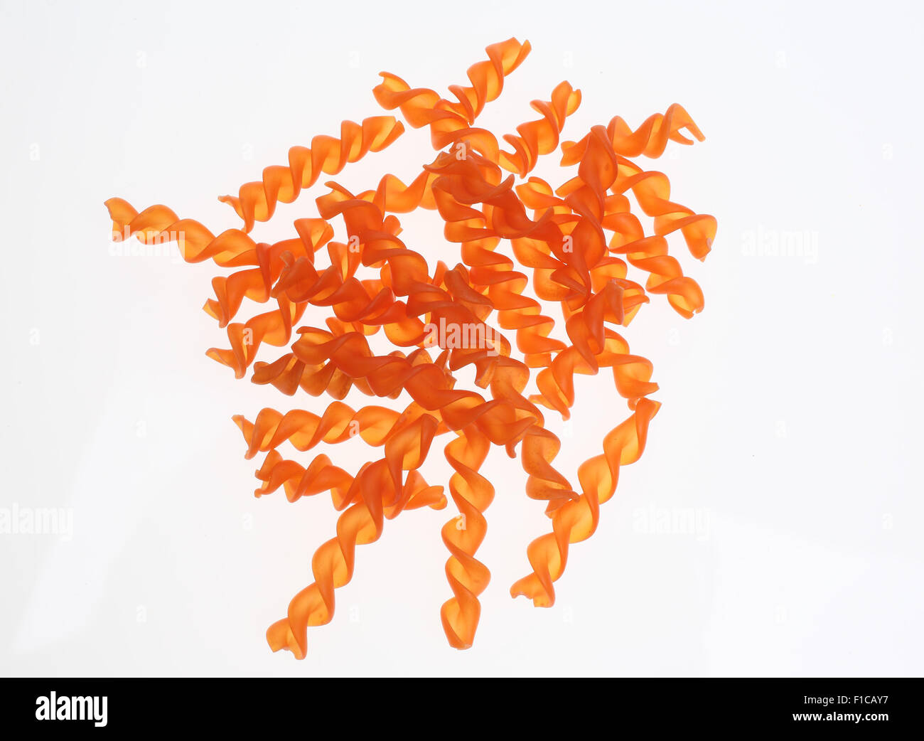 Tagliatelle fatte dalla farina di lenticchie rosse Foto Stock