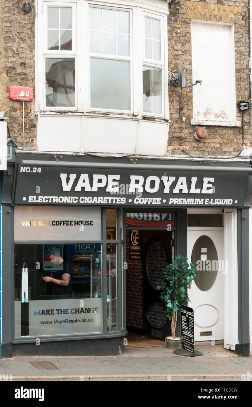 Vape Royale a Broadstairs High Street. Foto Stock