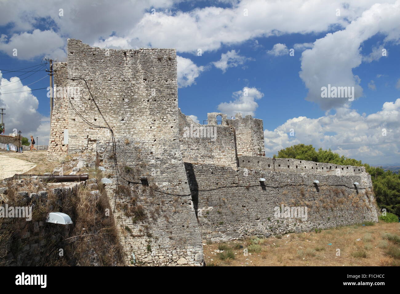 I merli del castello di Berati, Berati, Albania, Balcani, Europa Foto Stock