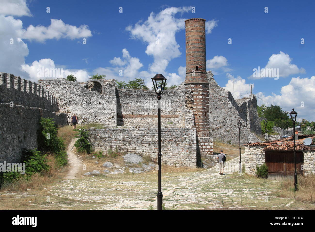 Rovine della Moschea Rossa, Berati Castello, Berati, Albania, Balcani, Europa Foto Stock