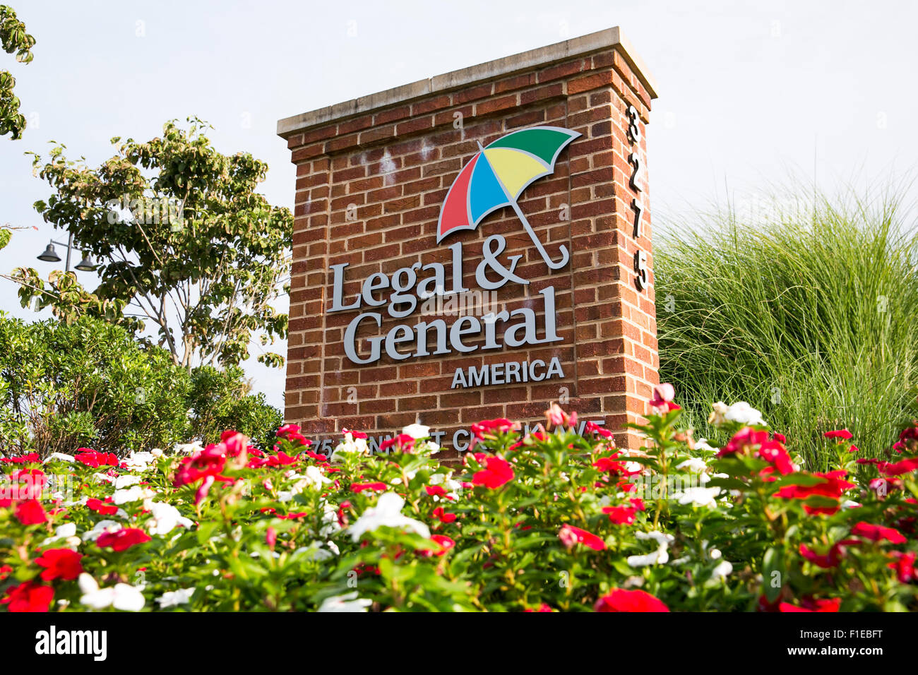 Un segno del logo al di fuori di una struttura occupata da Legal & General America in urbana, Maryland il 30 agosto 2015. Foto Stock