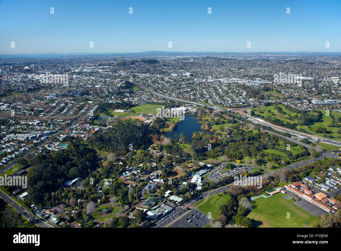 Lo zoo di Auckland e Western molle, Auckland, Isola del nord, Nuova Zelanda - aerial Foto Stock