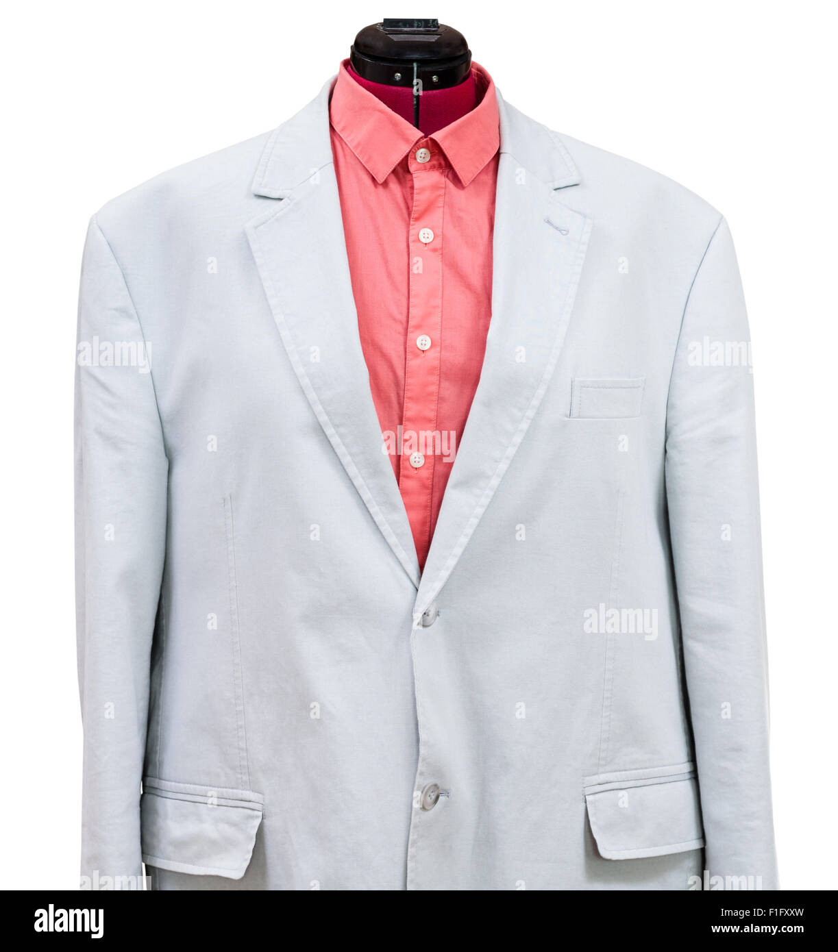Abito casual su manichino sarto - cotone blu giacca con camicia rossa isolato su sfondo bianco Foto Stock