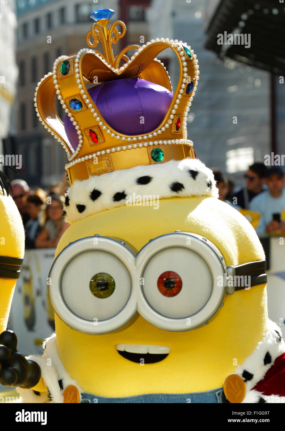 Londra, UK, 11 Giugno 2015: atmosfera presso i serventi - premiere mondiale a l'Odeon Leicester Square a Londra Foto Stock