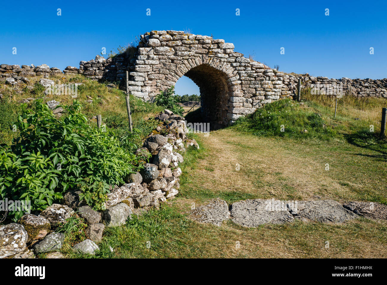 Graborg - la più grande antica fortificazione sullo svedese del Mar Baltico isola Oeland. Foto Stock