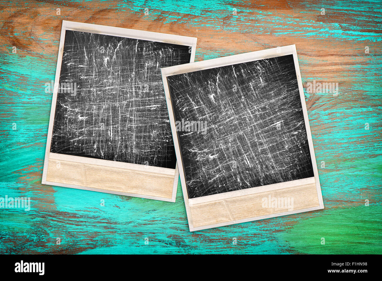 Vecchio instant photo frame con film graffi. In stile vintage tonica foto Foto Stock