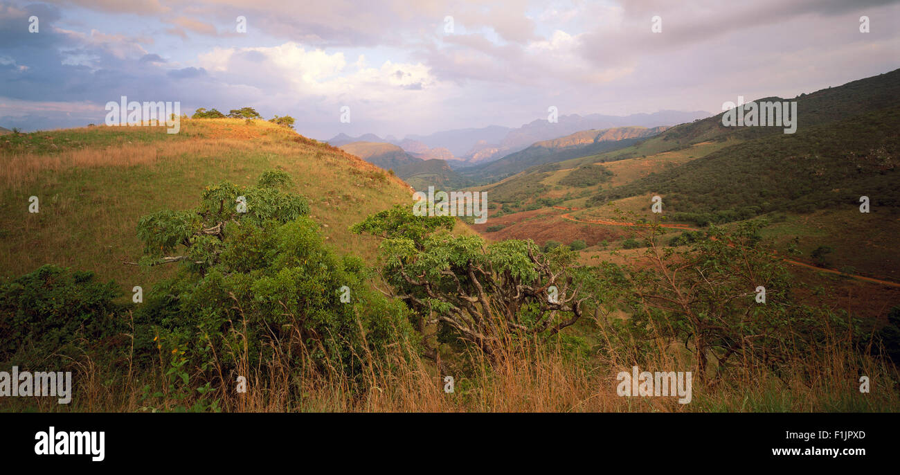 Colline nel paesaggio, Tanzania, Africa Foto Stock