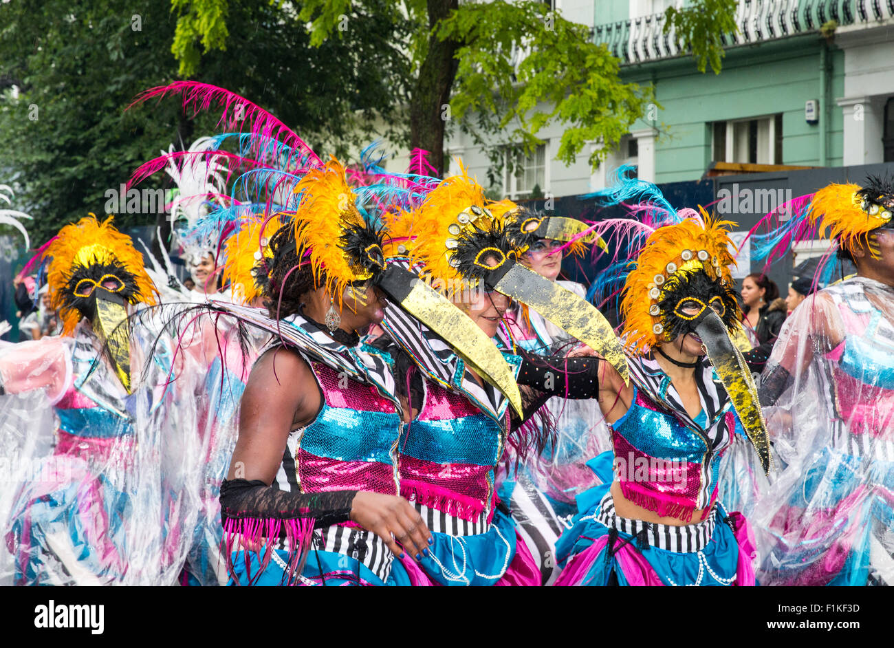 Celebrazione al Notting Hill Carnival-The più grande festival di strada in Europa. La cultura dei caraibi con costumi colorati Foto Stock