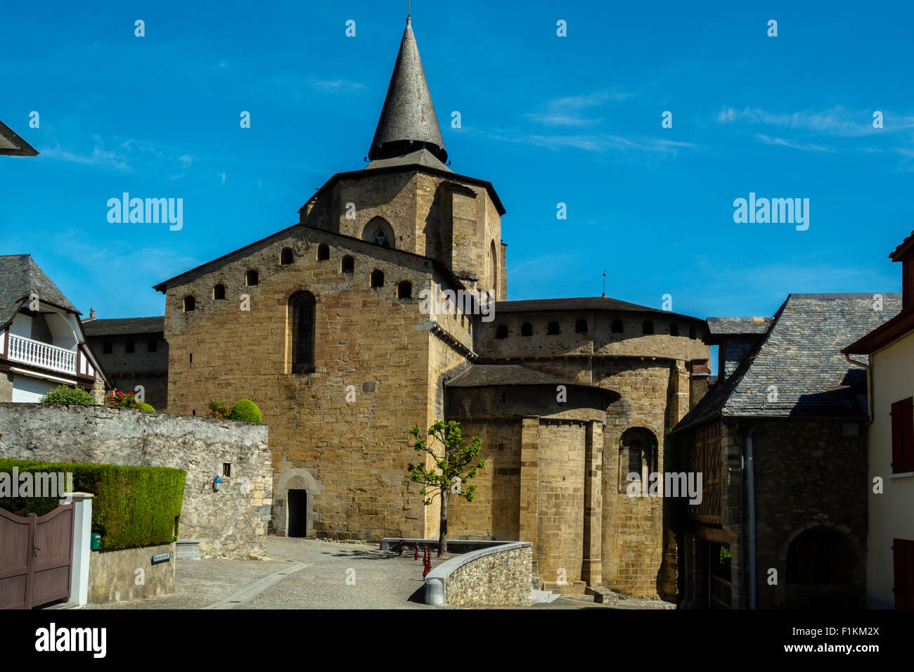 La chiesa di Saint Savin, Hautes Pirenei, Francia Foto Stock