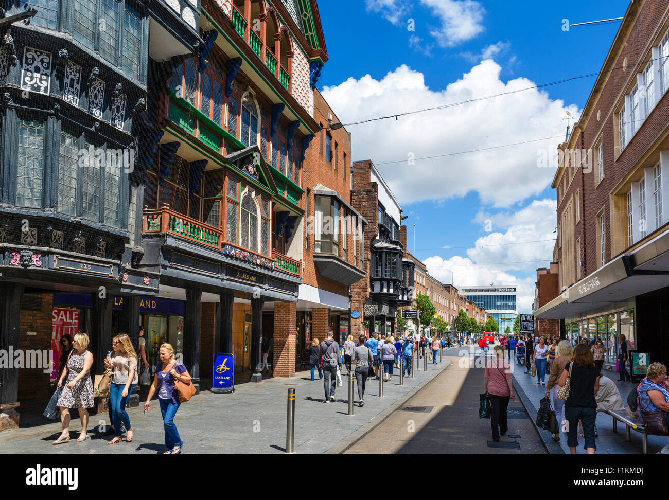 I negozi di High Street nel centro della città, Exeter Devon, Inghilterra, Regno Unito Foto Stock