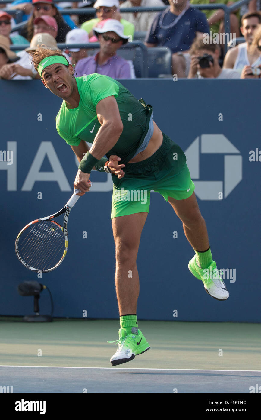 Rafael Nadal (ESP) competono al 2015 US Open Tennis Foto Stock