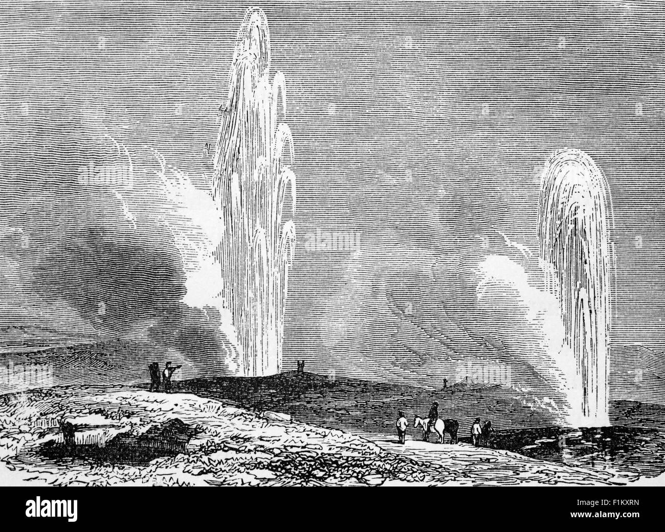 Un'illustrazione del XIX secolo del Grande Geysir nell'Islanda sudoccidentale. Si trova nella valle di Haukadalur sulle pendici della collina di Laugarfjall e le sue eruzioni possono far precipitarsi acqua bollente fino a 70 metri (230 piedi) nell'aria. Tuttavia, le eruzioni possono essere infrequenti, e in passato hanno fermato del tutto per anni alla volta. Foto Stock