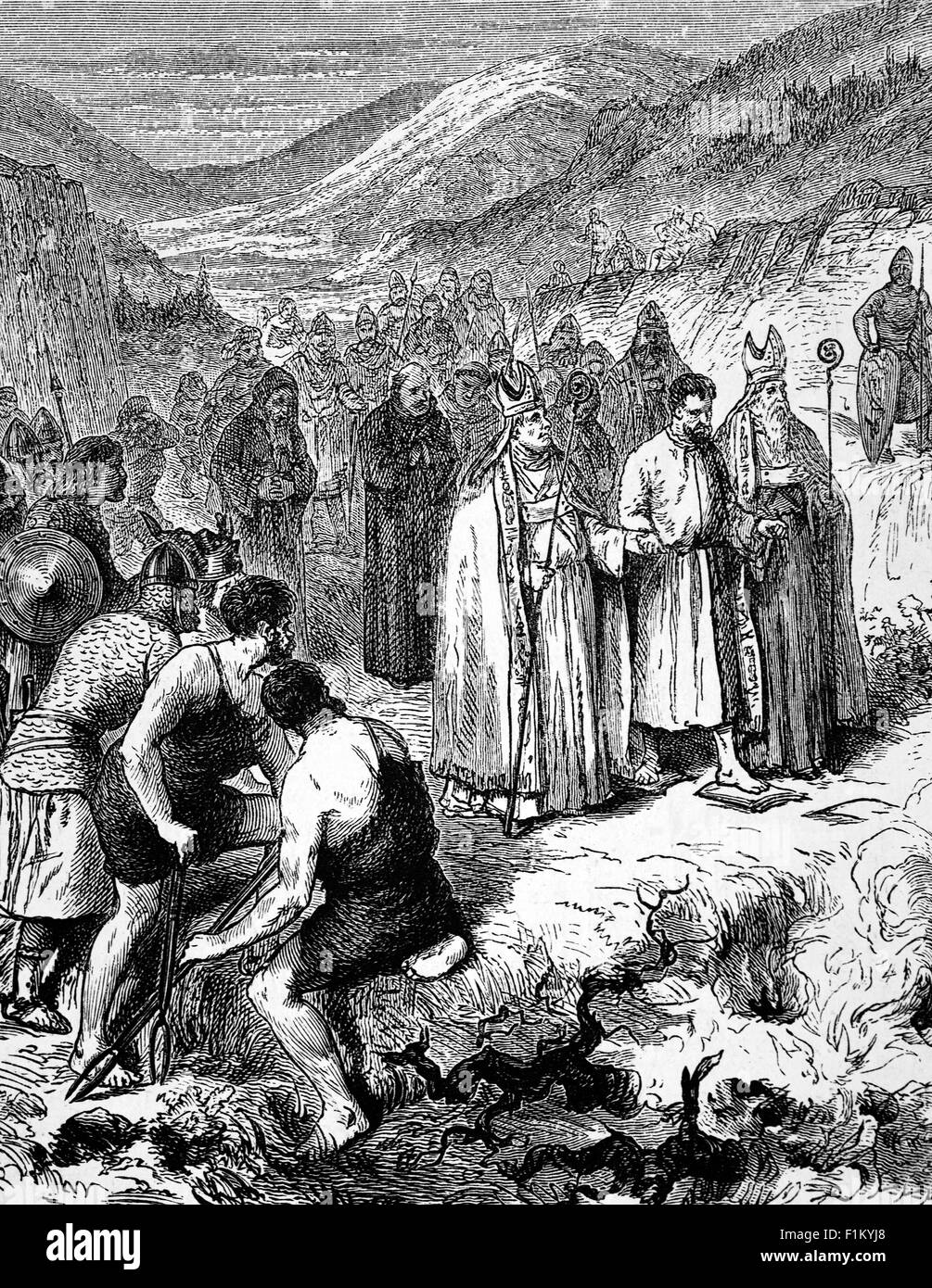 Il Calvario del fuoco nei secoli 8 e 9 per stabilire la colpa di crimini come l'eresia, in genere ha richiesto che gli accusati camminino un certo numero di passi, di solito tre, su rosso-caldo poowshare o tenendo un ferro rosso-caldo. L'innocenza è stata a volte stabilita da una completa mancanza di lesione, ma era più comune che la ferita fosse bendata e riesaminata tre giorni dopo da un sacerdote, che dichiarava che Dio era intervenuto per guarirla, o che era semplicemente stancante in questo caso il sospetto sarebbe esiliato o messo a morte. Foto Stock