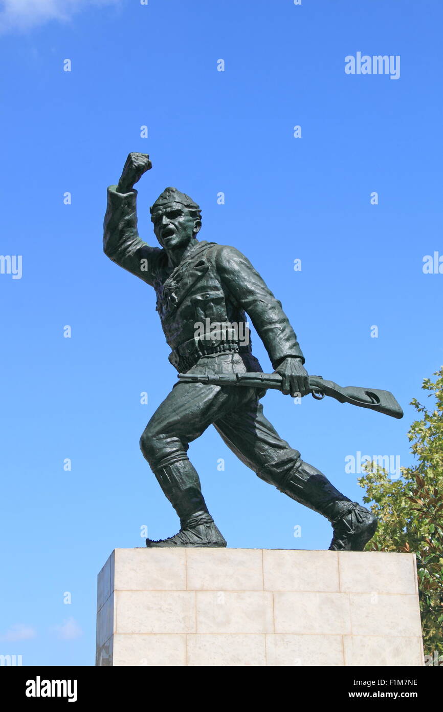 Monumento a uno sconosciuto partigiano, Rruga Xhorxhi W Bush, Tirana, Albania, Balcani, Europa Foto Stock