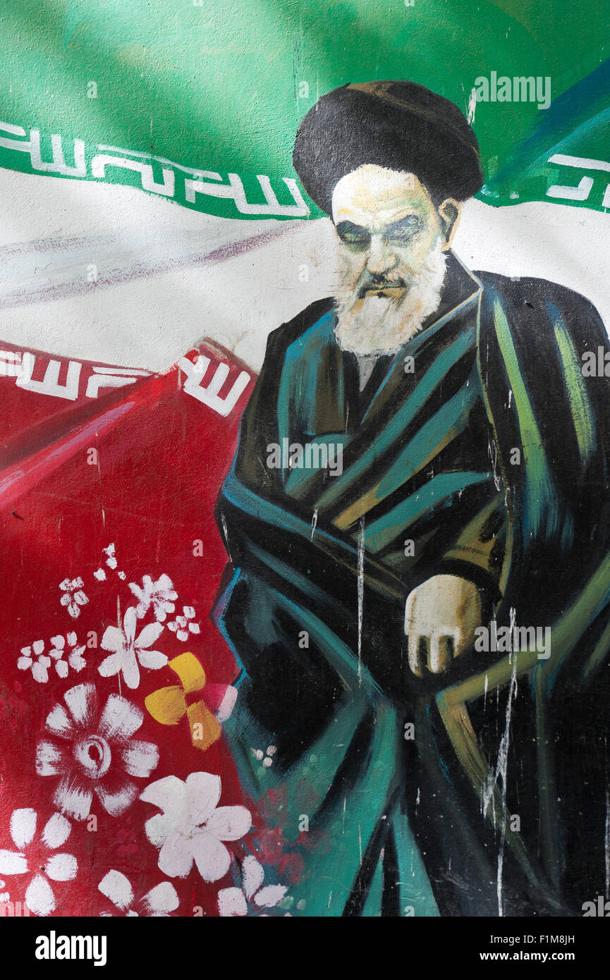 Graffiti su un muro, ritratto dell Ayatollah Khomeini, ex Ambasciata degli Stati Uniti a Tehran, Iran Foto Stock