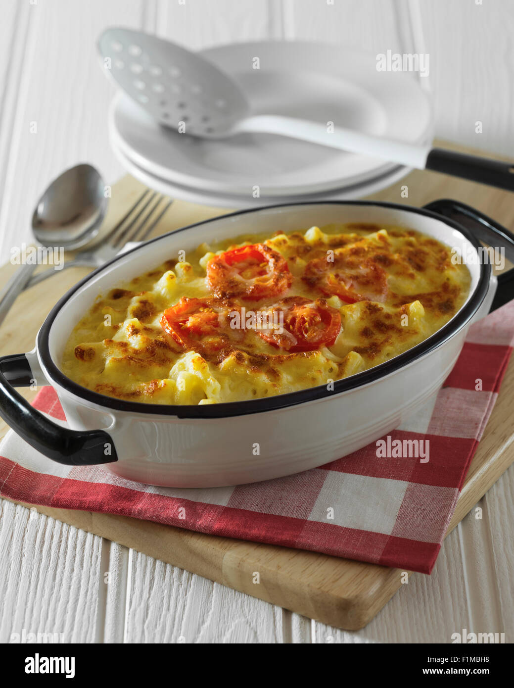 Maccheroni formaggio cotto in casseruola Foto Stock