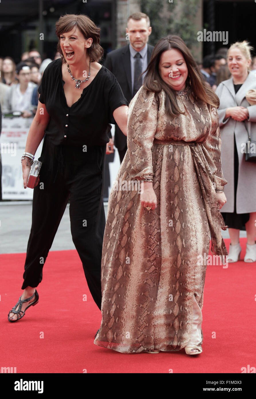 Londra, UK, 27 Maggio 2015: Melissa Mccarthy e Miranda Hart frequentare la premiere europeo di spy presso il cinema Odeon, Leicester Foto Stock