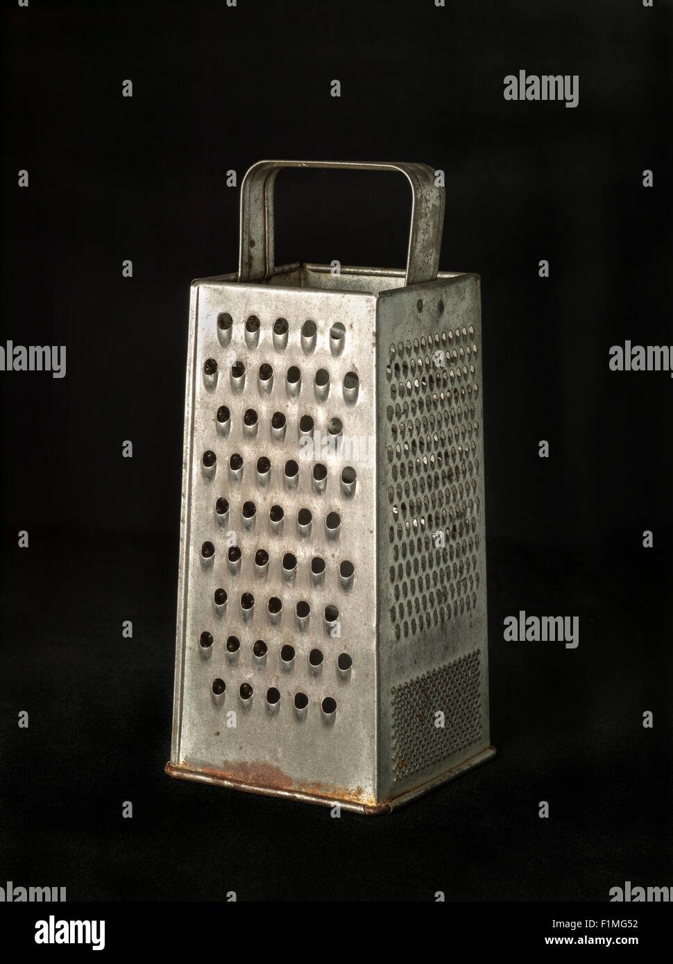 Cucina Vintage una grattugia Foto Stock
