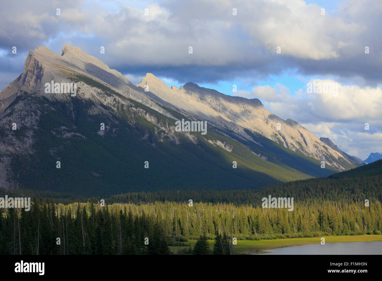 Canada, Alberta, il Parco Nazionale di Banff, Mount Rundle, Foto Stock
