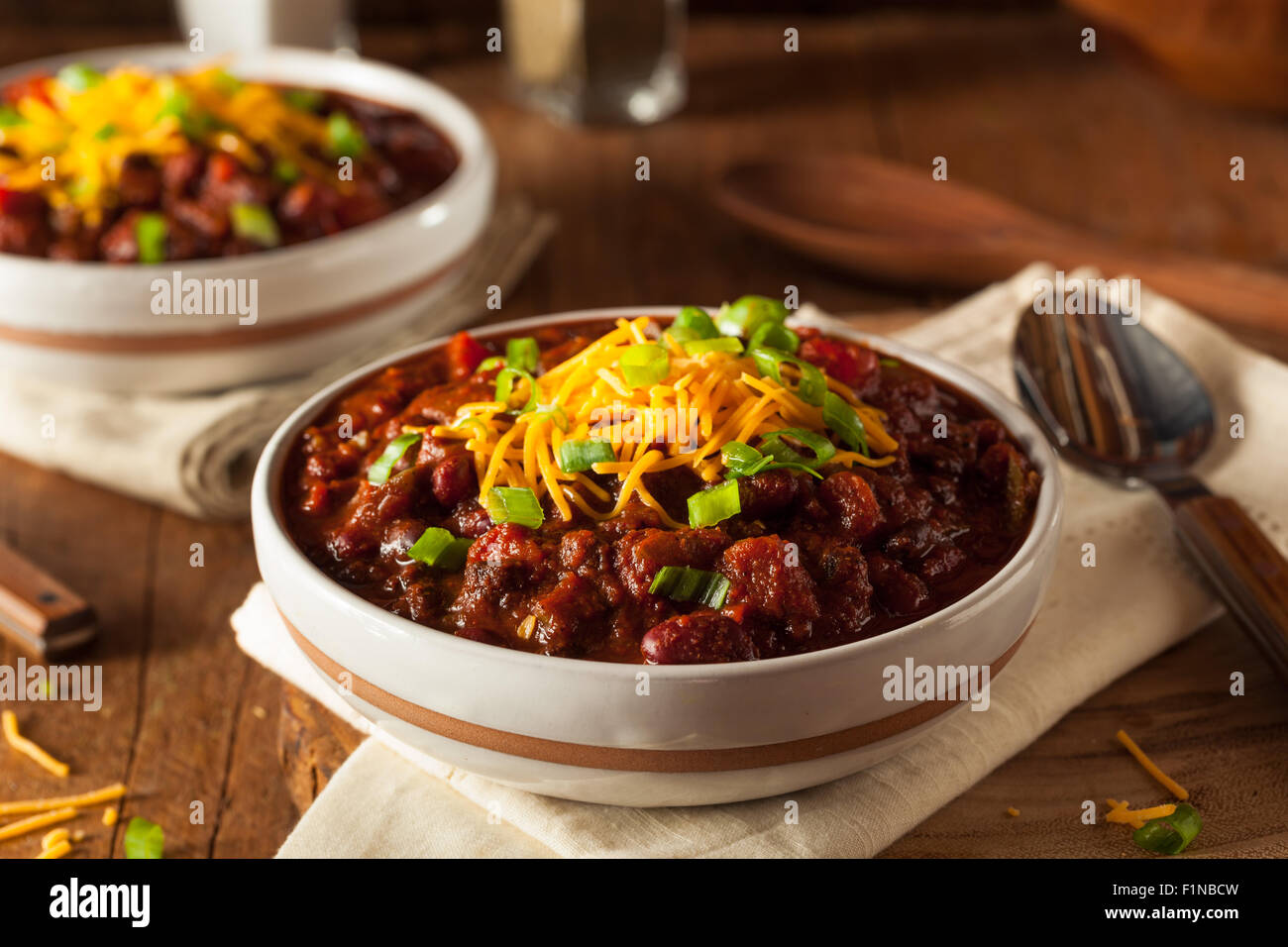 Organico in casa chili vegetariano con fagioli e formaggio Foto Stock