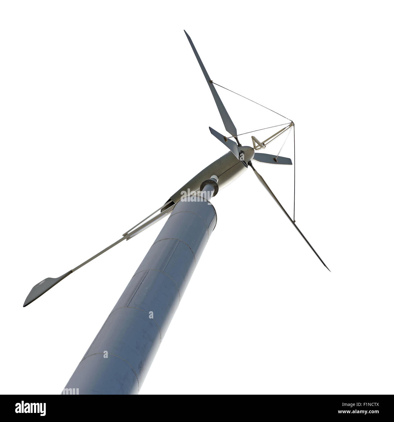 Turbina eolica per energia rinnovabile isolati su sfondo bianco Foto Stock