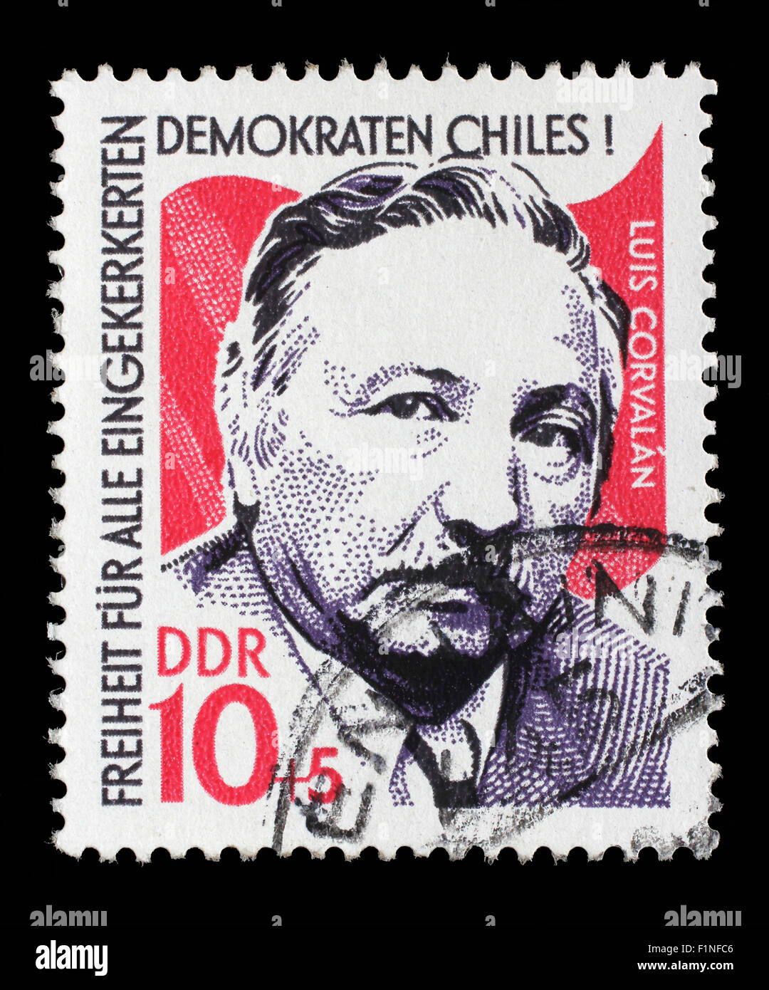 Timbro stampato nella RDT dal Cile solidarietà problema, circa 1973. Foto Stock