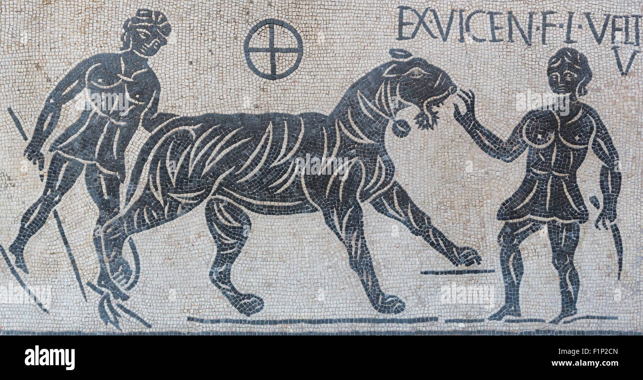 Mosaico romano risalente al II secolo D.C. di una scena di caccia. Foto Stock