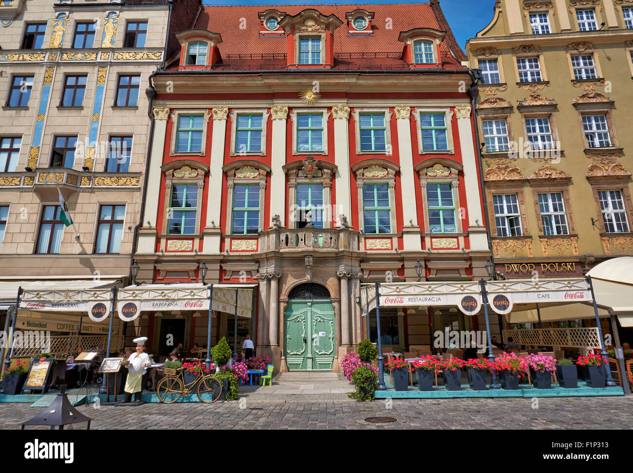 'Casa sotto il sole dorato', la piazza del mercato o Ryneck di Wroclaw, Bassa Slesia, Polonia, Europa Foto Stock