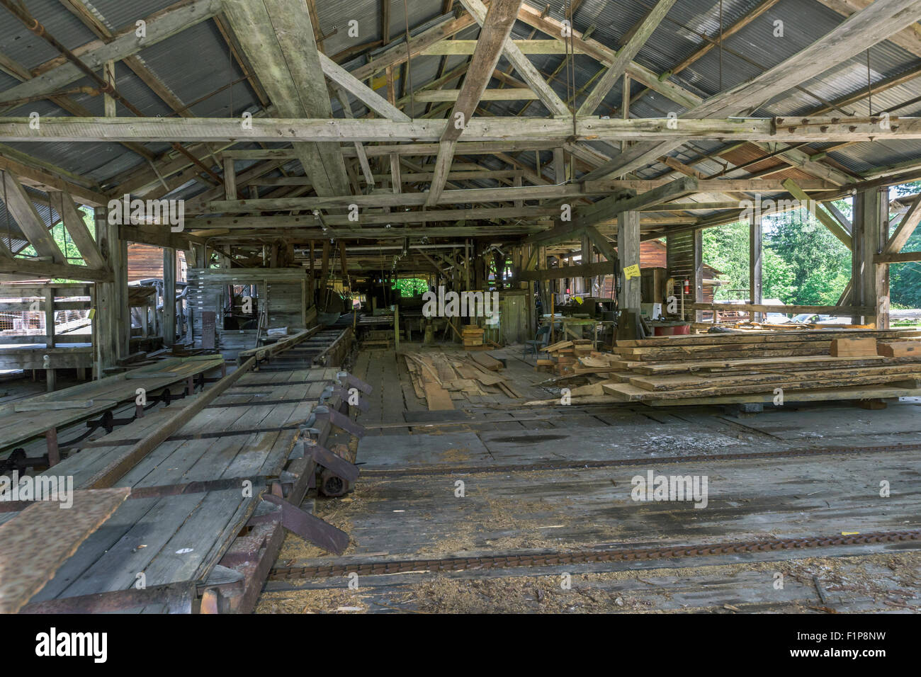 All'interno del mulino, McLean Mill (1927), vapore-powered segheria, Alberni Valley, British Columbia Foto Stock