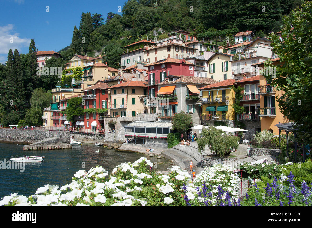Città vecchia Varenna Lago di Como lombardia italia Foto Stock