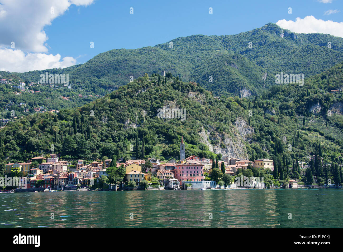 Varenna sul lago di Como lombardia italia Foto Stock