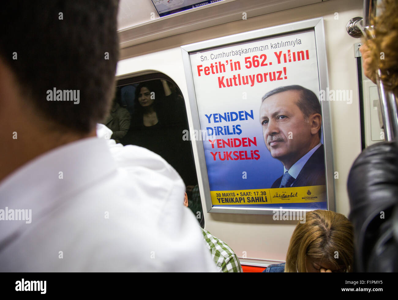 Erdogan poster pubblicitari sulla metropolitana di Istanbul in Turchia Foto Stock