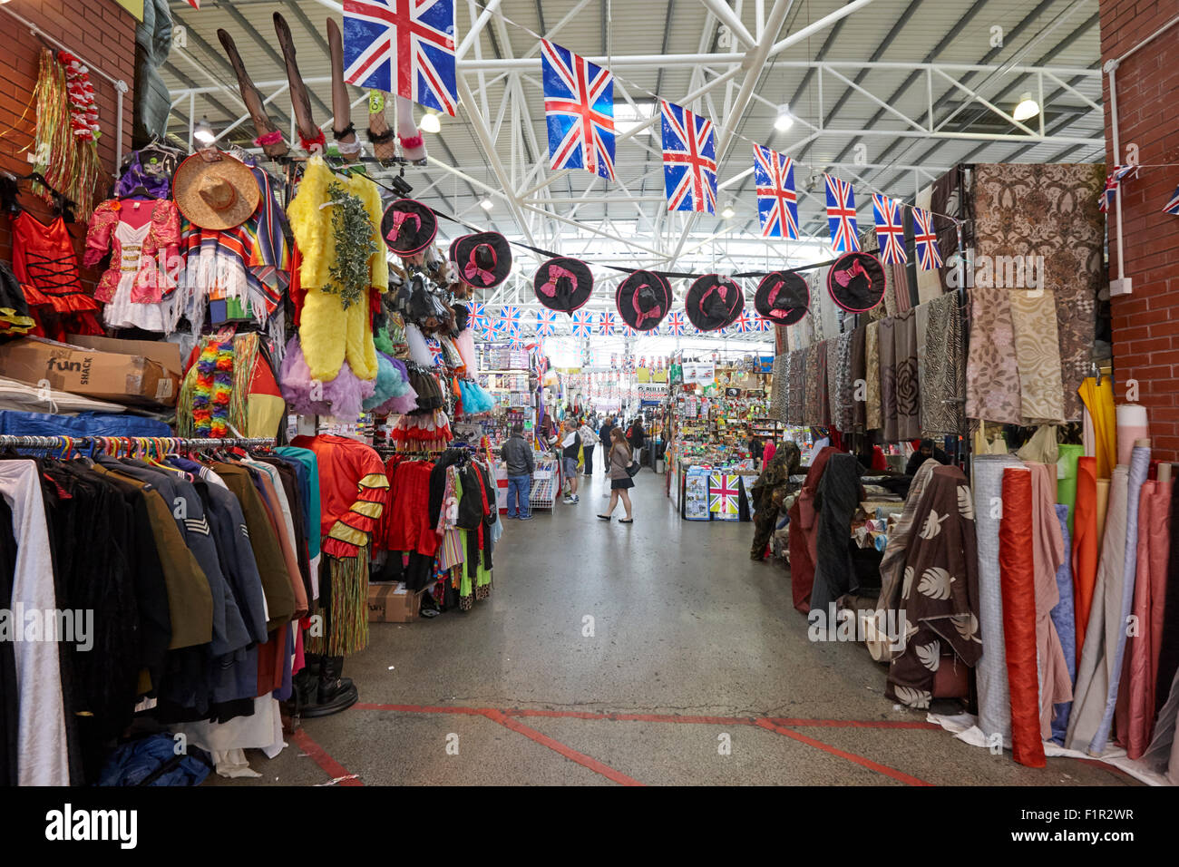 St Martins interno del mercato rag Birmingham REGNO UNITO Foto Stock
