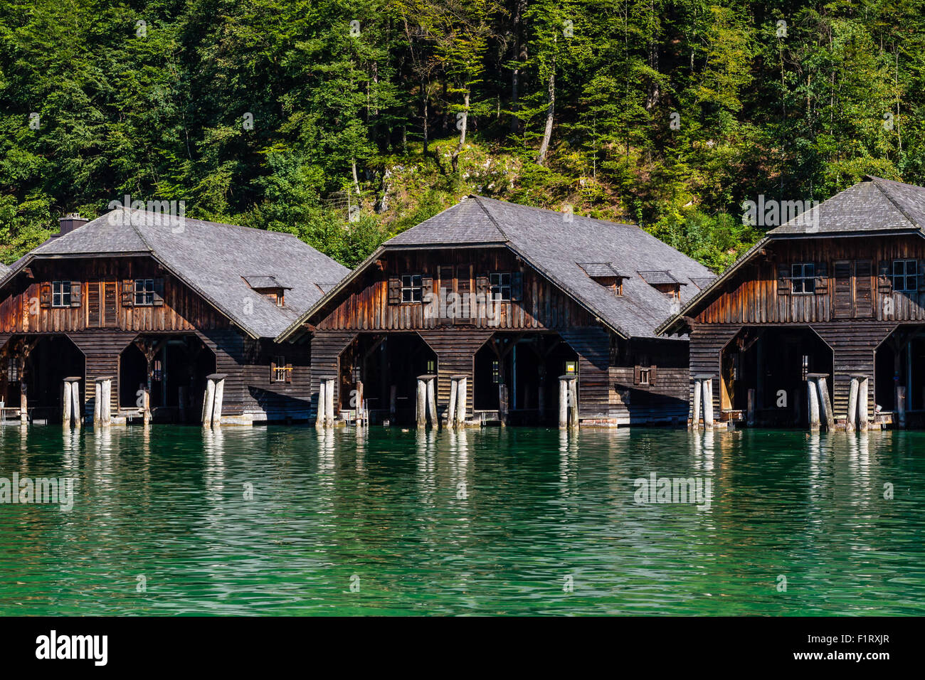 Il dock dal lago Obersee, Konigsee National Park, Baviera, Germania Foto Stock