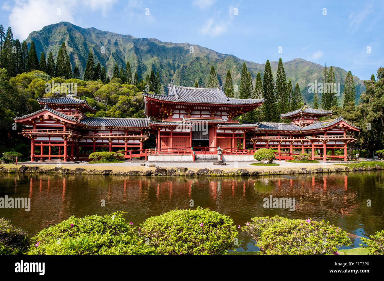 Tempio Byodo-In, Valle dei Templi, Kaneohe, Oahu, Hawaii, Stati Uniti d'America, il Pacifico Foto Stock