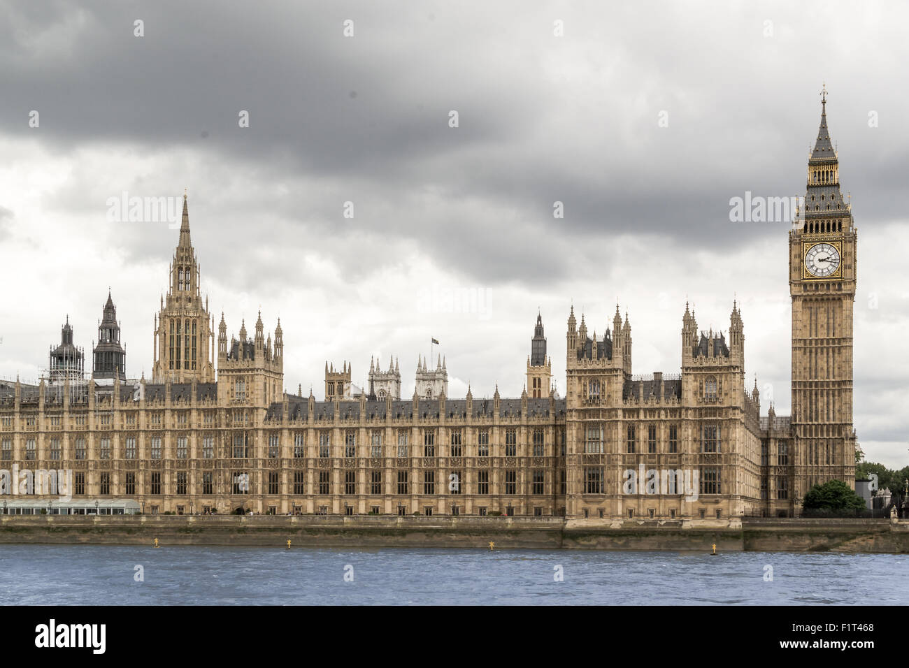 Londra famosa attrazione turistica il Big Ben e il Parlamento in Inghilterra Foto Stock