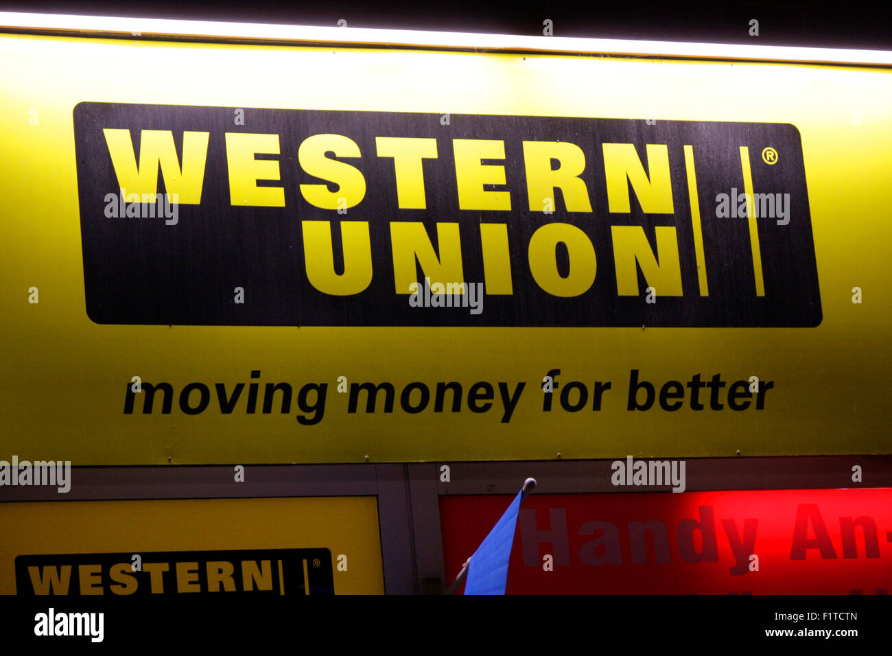 Markenname: "Western Union", novembre 2013, Berlino. Foto Stock