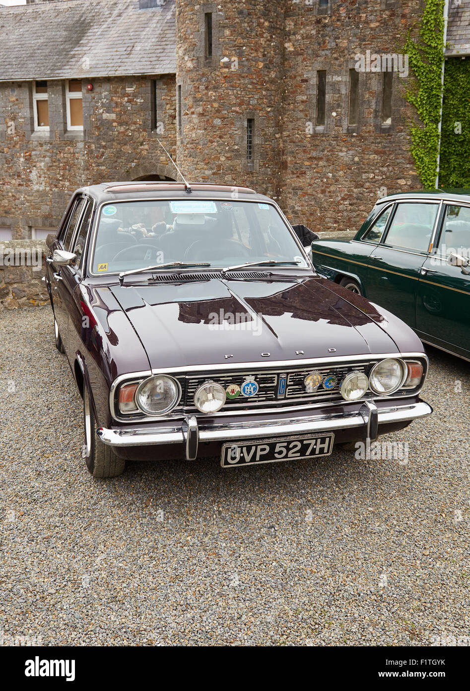Una Ford Cortina MK 2 in corrispondenza di un'auto d'epoca collezionisti mostra al Castello di Picton, West Wales, Regno Unito Foto Stock