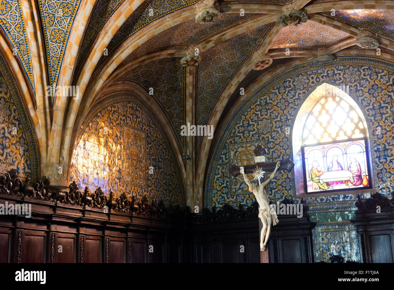 All'interno della cappella della pena il Palazzo Nazionale, vicino a Sintra. Foto Stock