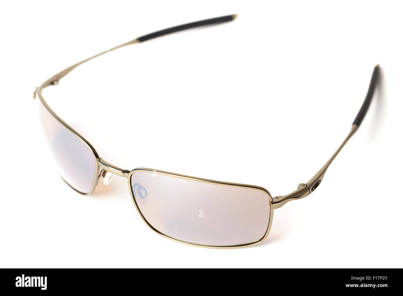 Un paio di occhiali da sole Oakley Foto stock - Alamy