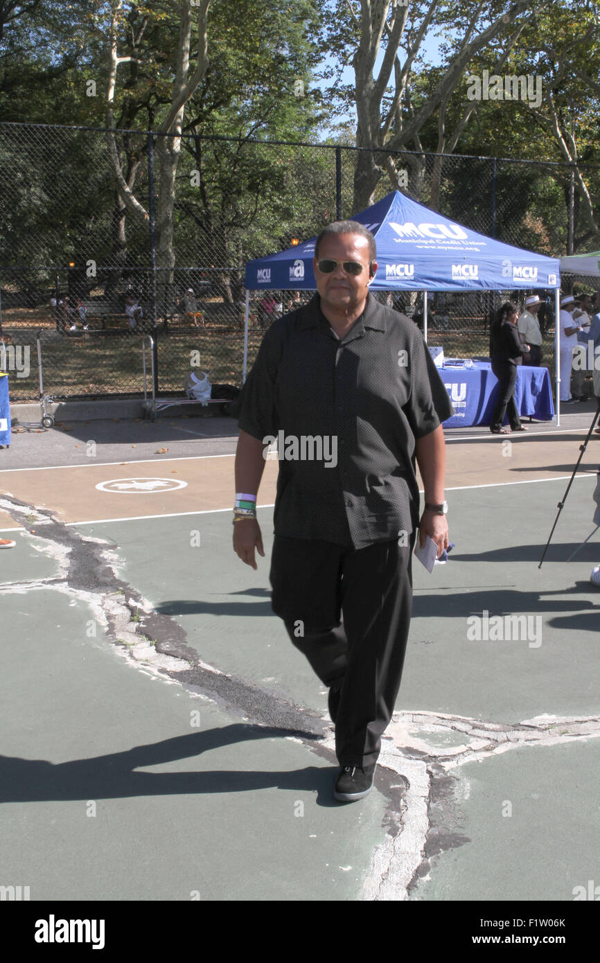 New York, New York, Stati Uniti d'America. 6 Sep, 2015. West Indian Day celebrazione lungo Brooklyn .Eastern Parkway.ex N.Y.C. Le scuole il Cancelliere Rudy equipaggio © Bruce Cotler/Globe foto/ZUMA filo/Alamy Live News Foto Stock