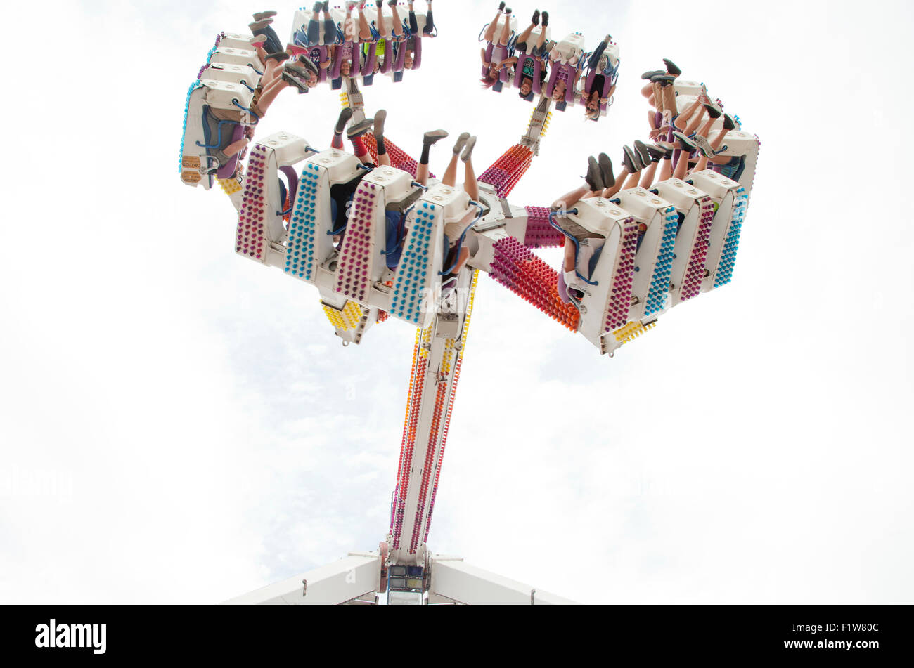 Pendolo ride presso la Fiera, 2015 Foto Stock