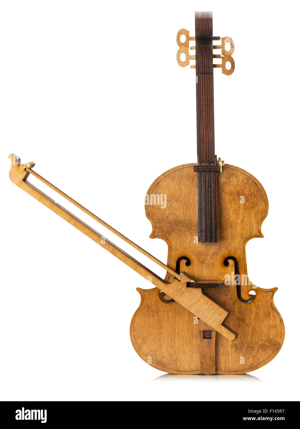 Violino di legno isolato su uno sfondo bianco. Foto Stock