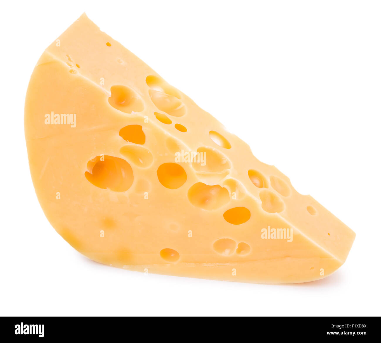 Pezzo di formaggio su uno sfondo bianco. Foto Stock