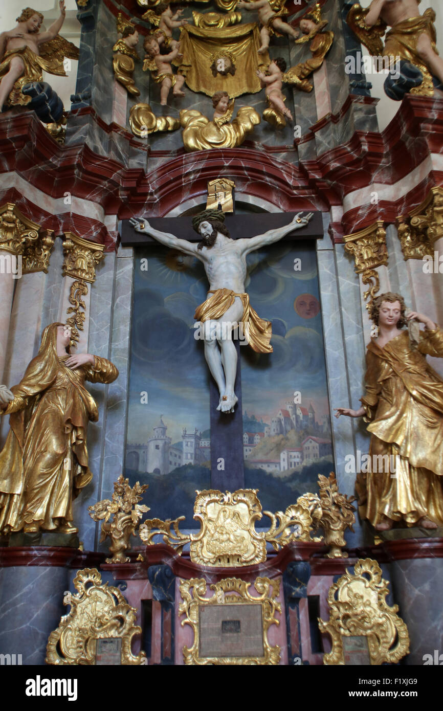 Altare della Santa Croce, parrocchia dell Immacolata Concezione della Vergine Maria in Lepoglava, Croazia Foto Stock