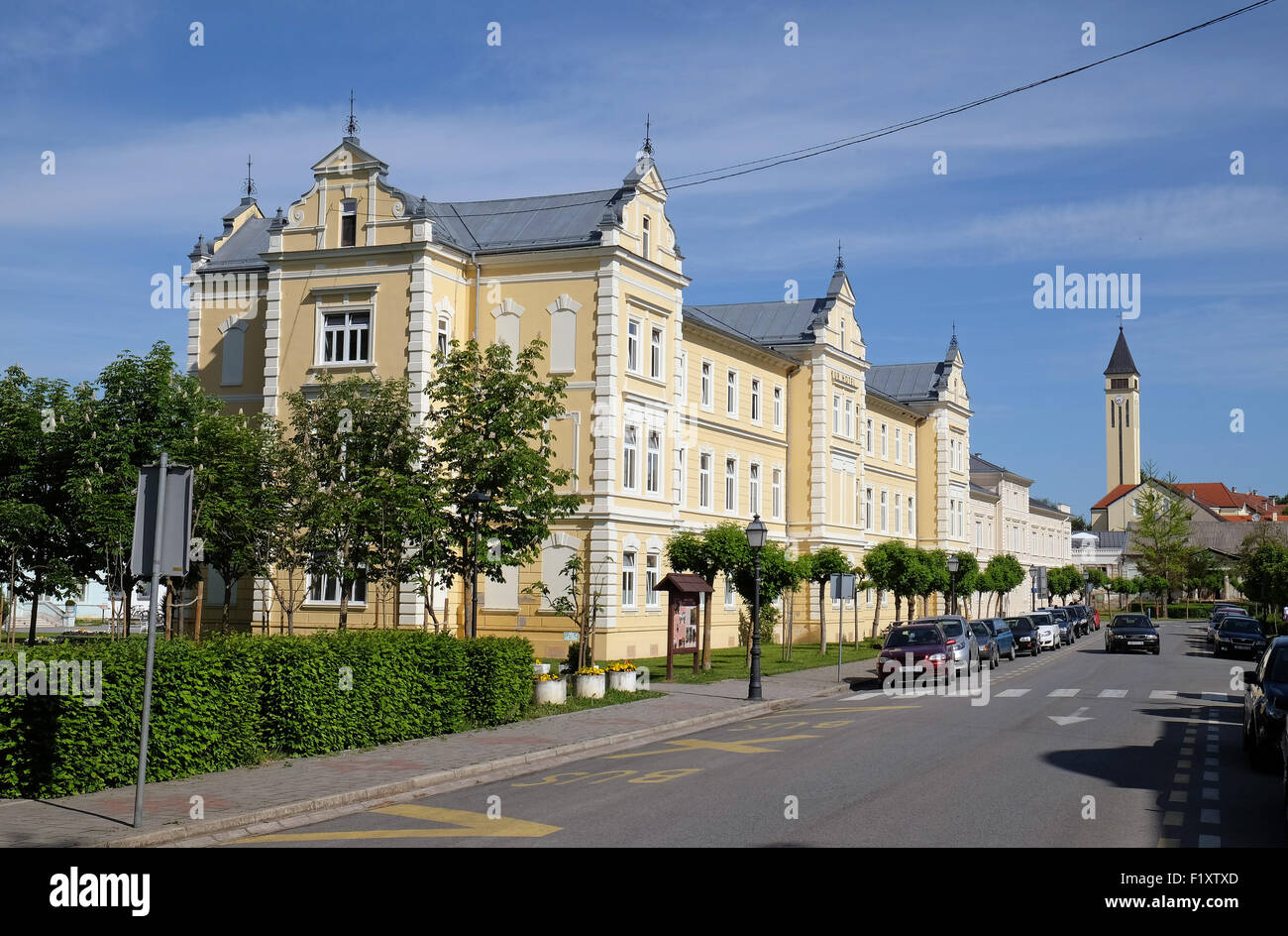 Kursalon in Lipik, più grande e più rappresentativa edificio in Lipik health resort è ora utilizzato come ospedale. Lipik, Croazia Foto Stock