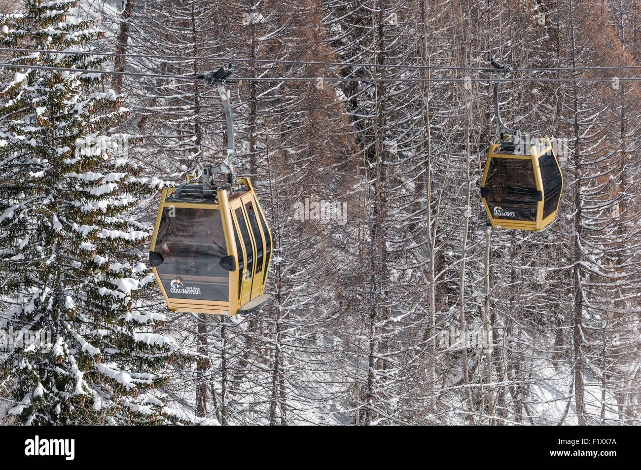 Italia, Val d'Aosta, Courmayeur, Plan Checrouit stazione di neve a 1704 metri Foto Stock