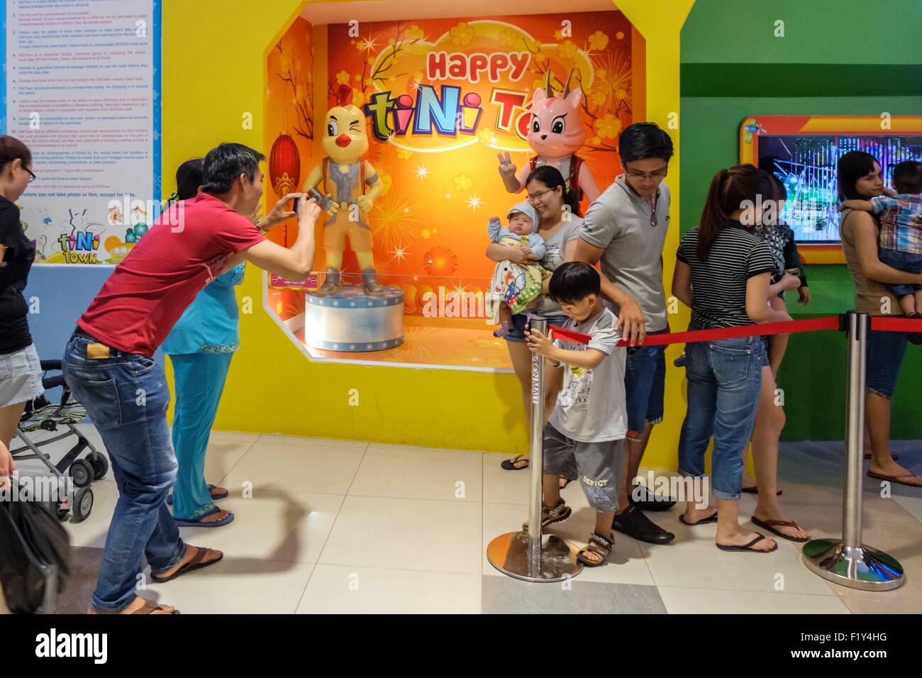 Il Vietnam, Ho Chi Minh City, il centro commerciale Mall, kids area giochi Foto Stock