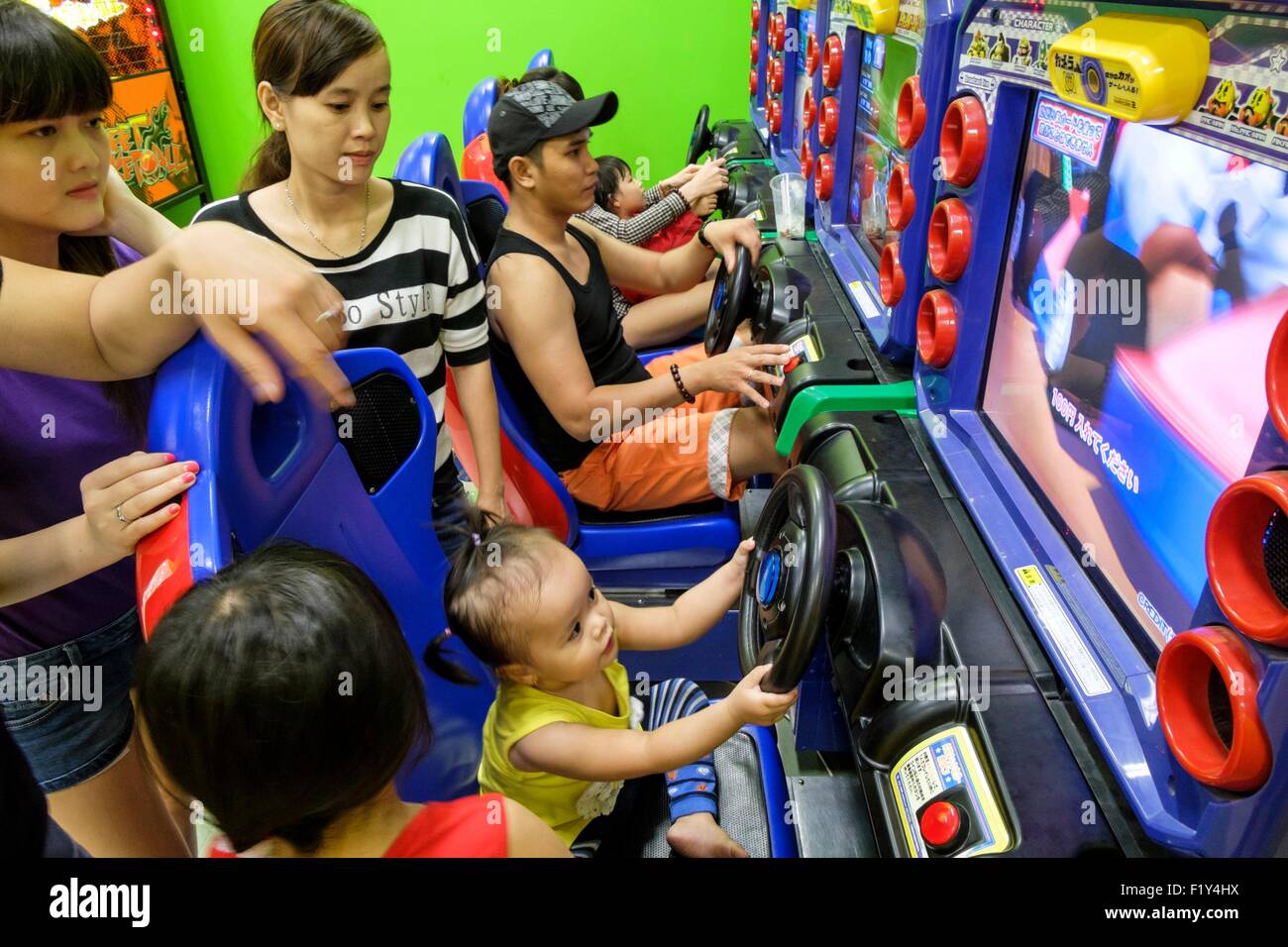 Il Vietnam, Ho Chi Minh City, il centro commerciale Mall, kids area giochi Foto Stock