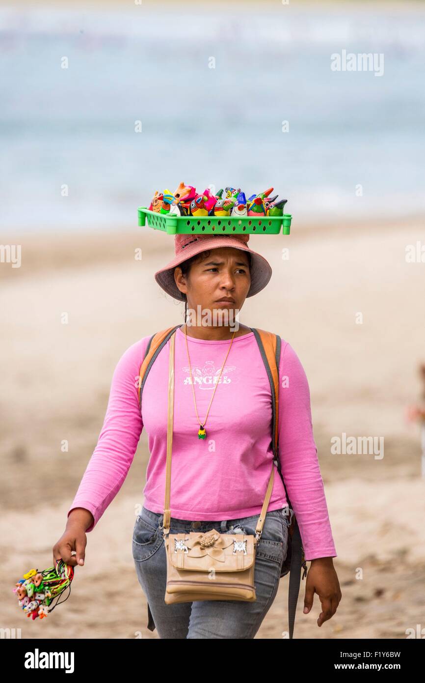 Costa Rica, provincia di Guanacaste, Nicoya peninsula, Spiaggia Tamarindo, fornitore di spiaggia Foto Stock